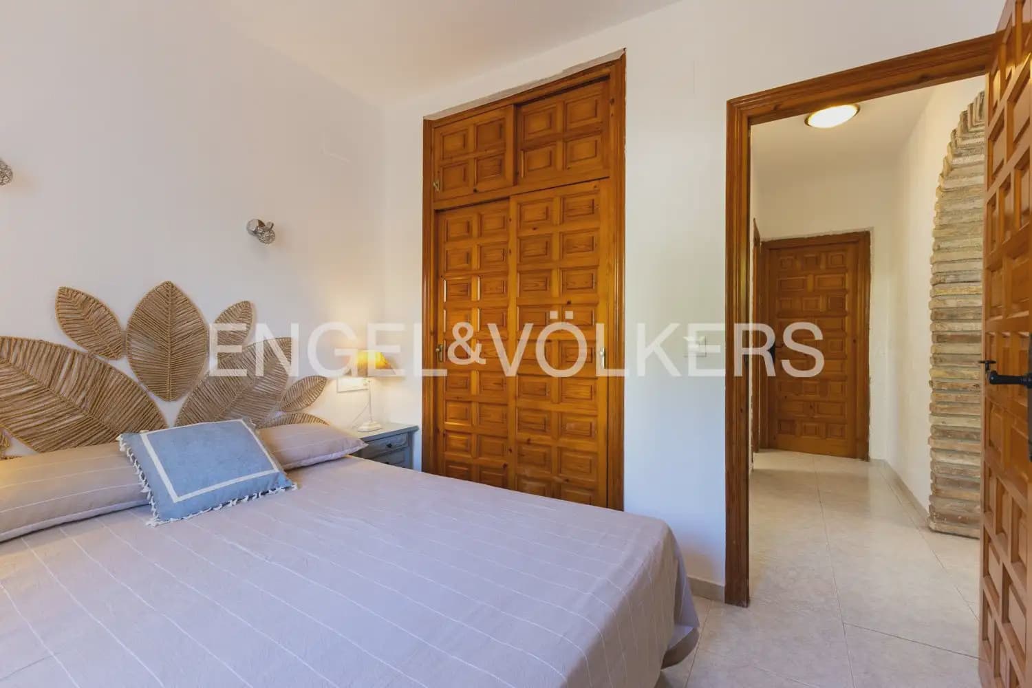 5 bedroom Villa for sale in Els Poblets with garage - € 350,000 (Ref: 10165792)