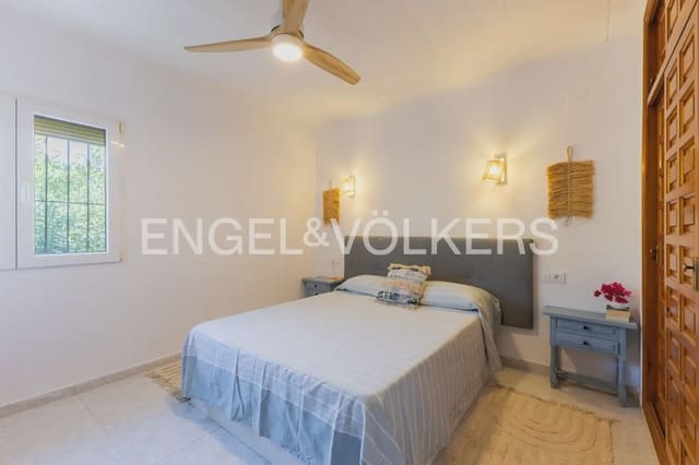 5 soveværelse Villa til salg i Els Poblets med garage - € 350.000 (Ref: 10165792)