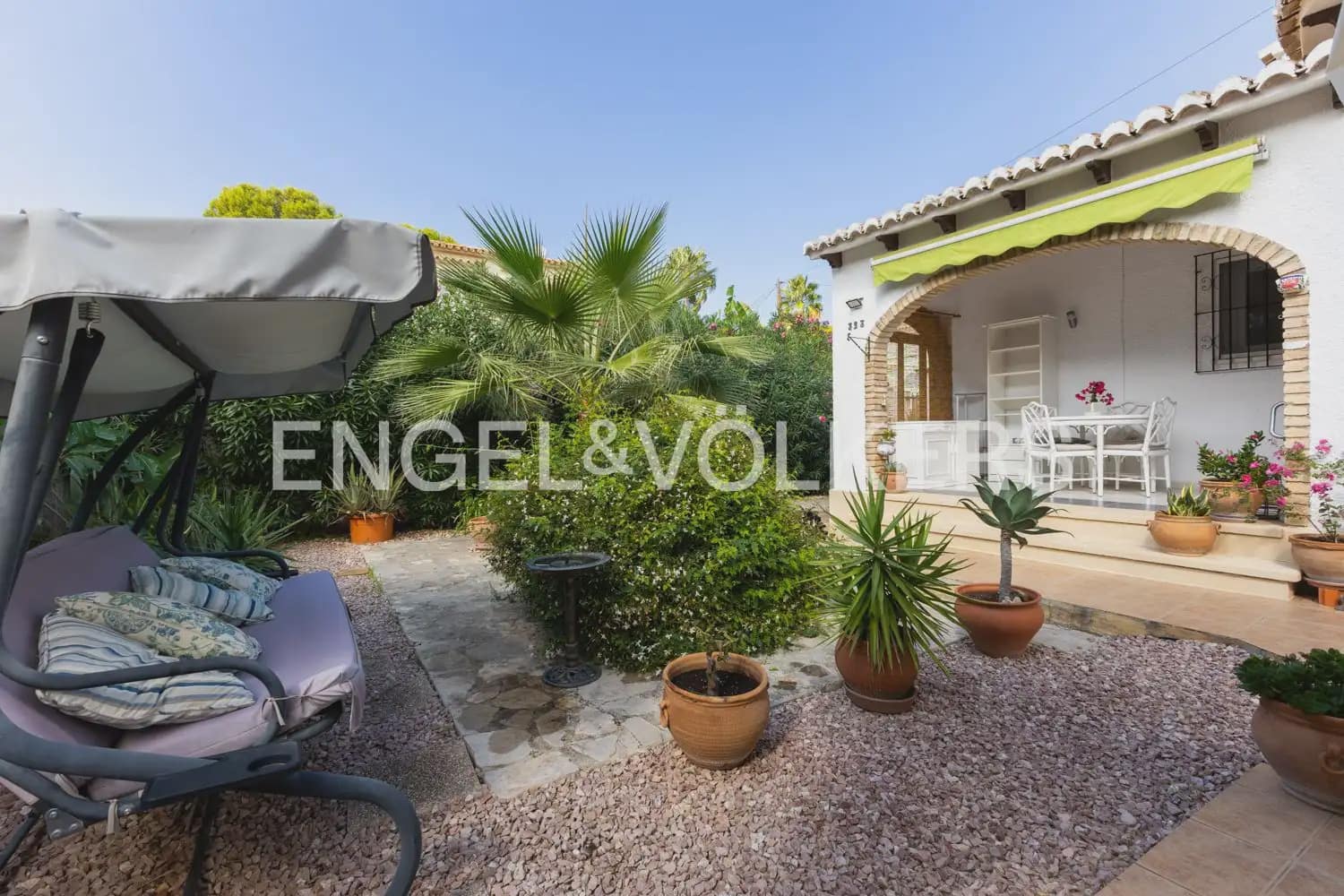 5 bedroom Villa for sale in Els Poblets with garage - € 350,000 (Ref: 10165792)