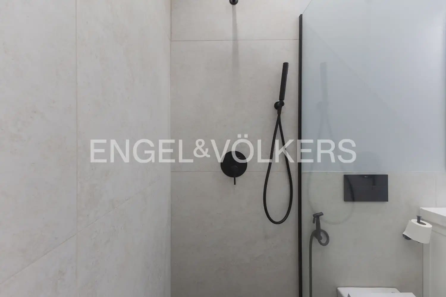 1 slaapkamer Rijtjeshuis te huur in Burjassot - € 1.600 (Ref: 10165793)
