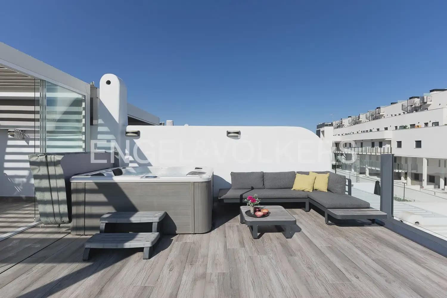 3 soveværelse Lejlighed til salg i Denia med swimmingpool garage - € 865.000 (Ref: 10166863)