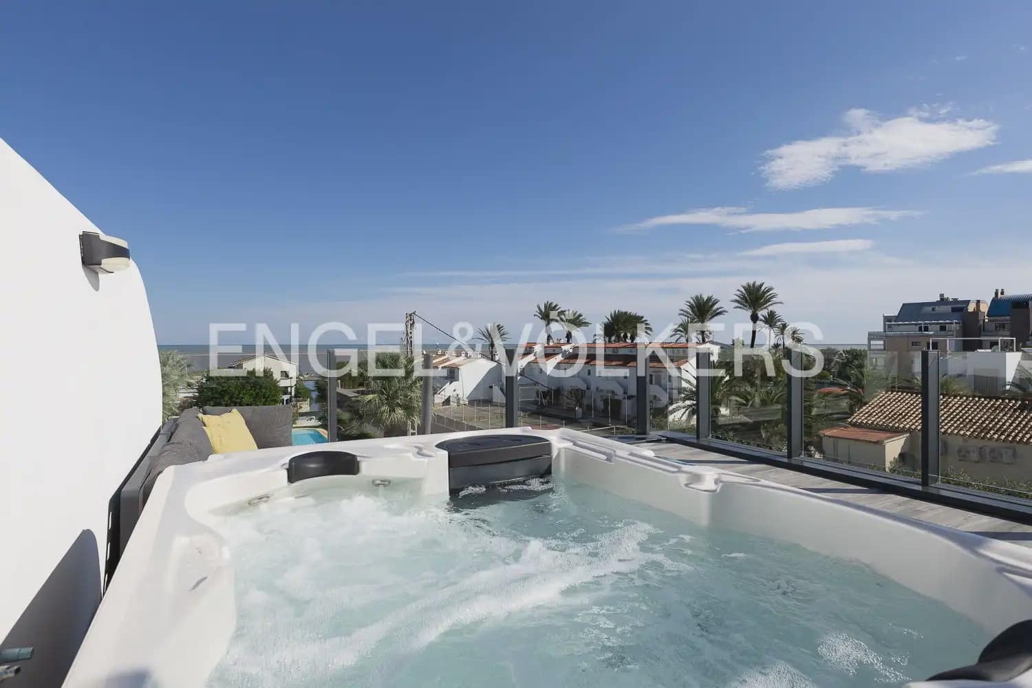 3 soveværelse Lejlighed til salg i Denia med swimmingpool garage - € 865.000 (Ref: 10166863)