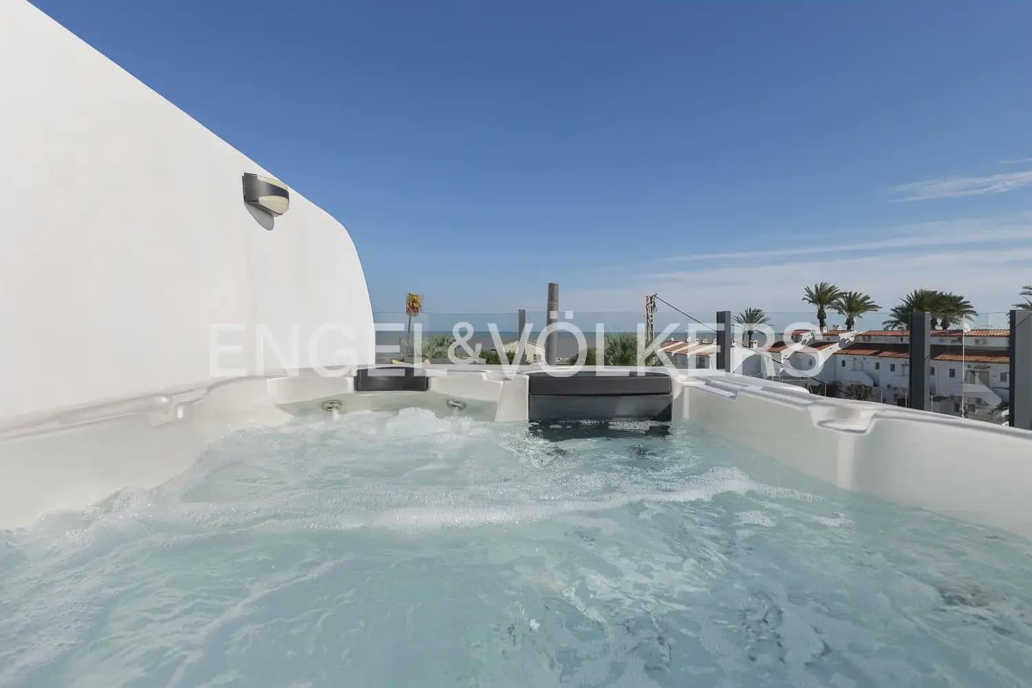 3 soveværelse Lejlighed til salg i Denia med swimmingpool garage - € 865.000 (Ref: 10166863)