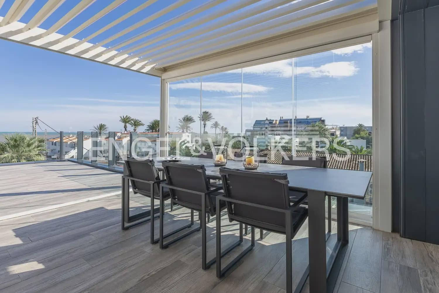 3 soveværelse Lejlighed til salg i Denia med swimmingpool garage - € 865.000 (Ref: 10166863)
