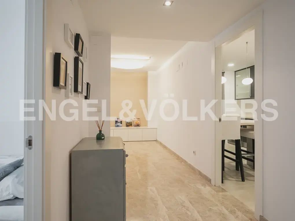 3 bedroom Flat for rent in Paterna with pool garage - € 1,750 (Ref: 10166986)