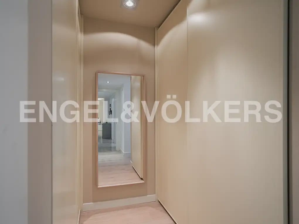3 bedroom Flat for rent in Paterna with pool garage - € 1,750 (Ref: 10166986)