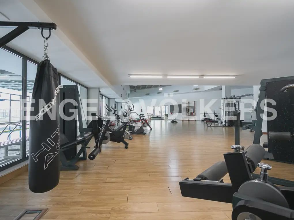 3 bedroom Flat for rent in Paterna with pool garage - € 1,750 (Ref: 10166986)