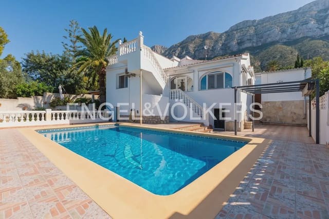 2 soveværelse Villa til salg i El Montgó, Dénia med swimmingpool garage - € 529.000 (Ref: 10166989)