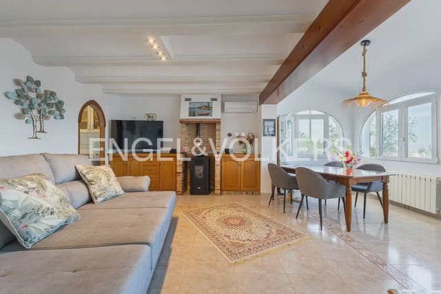 2 soveværelse Villa til salg i El Montgó, Dénia med swimmingpool garage - € 529.000 (Ref: 10166989)