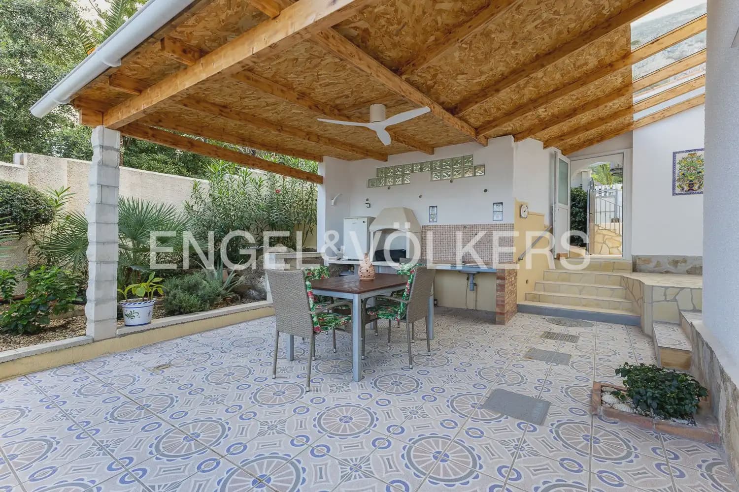 2 soveværelse Villa til salg i Denia med swimmingpool garage - € 529.000 (Ref: 10166989)