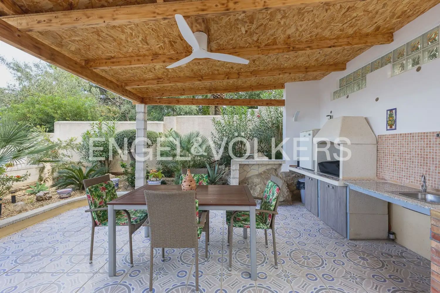 2 soveværelse Villa til salg i Denia med swimmingpool garage - € 529.000 (Ref: 10166989)