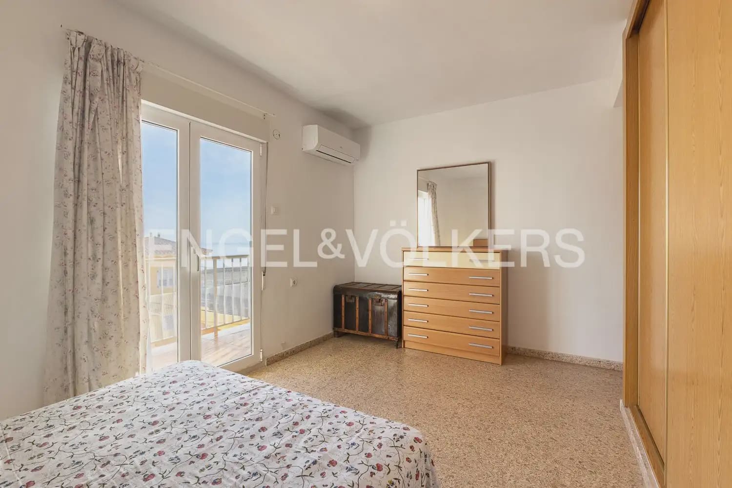 3 soverom Leilighet til salgs i Oliva med garasje - € 240 000 (Ref: 10167284)