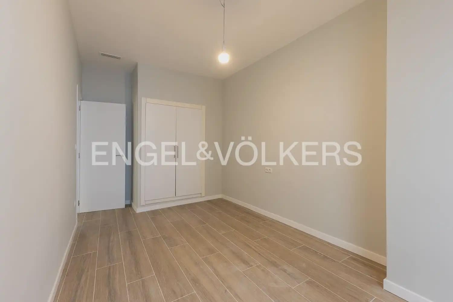 3 soverom Leilighet til leie i Valencia by - € 2 200 (Ref: 10167902)