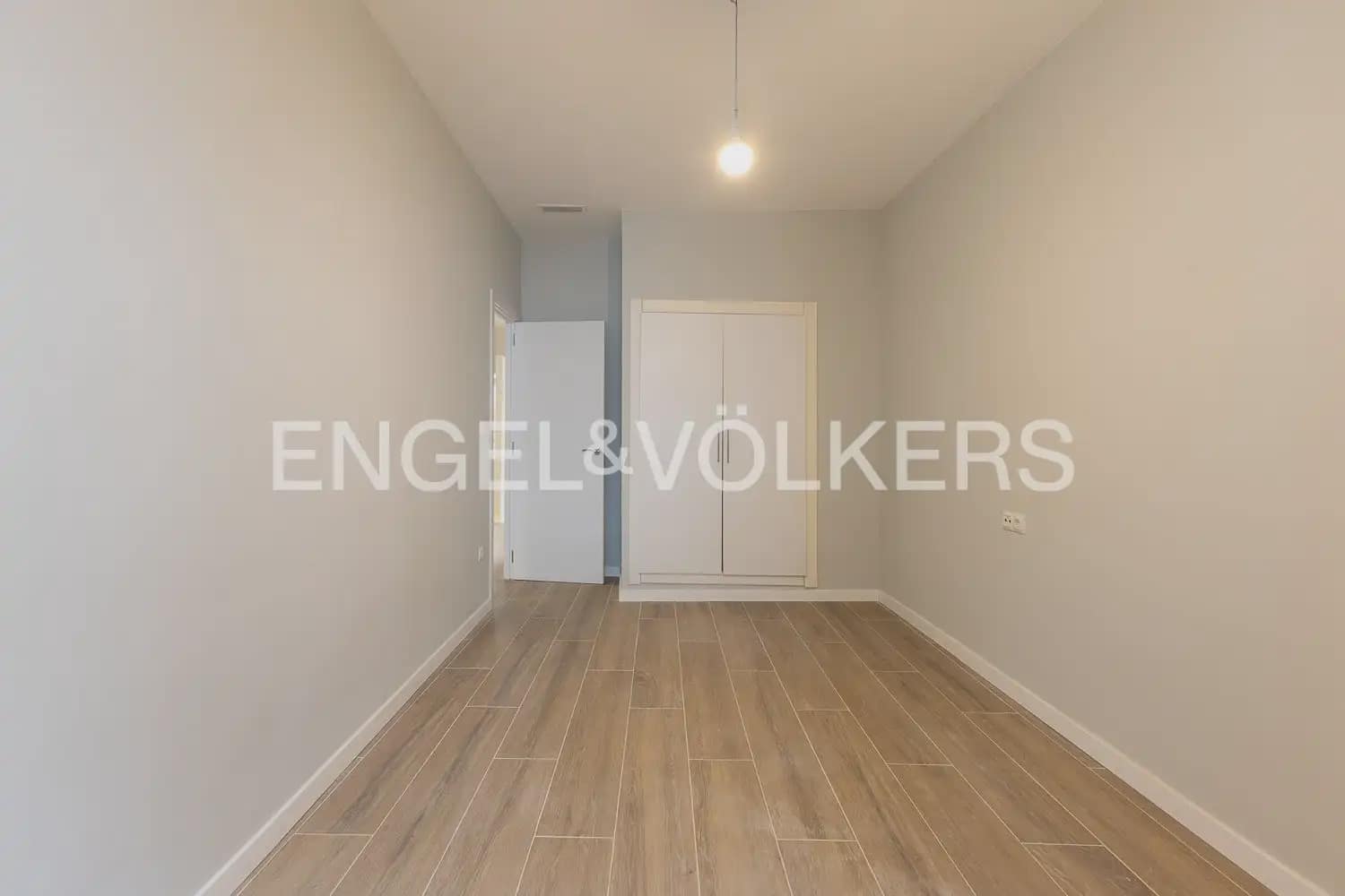 3 soverom Leilighet til leie i Valencia by - € 2 200 (Ref: 10167902)