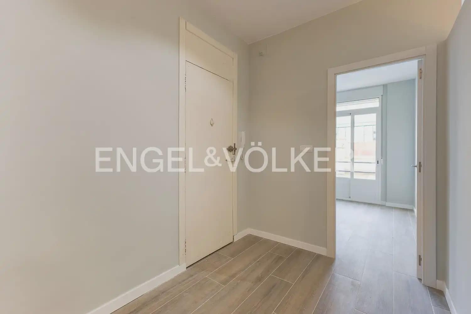 3 soverom Leilighet til leie i Valencia by - € 2 200 (Ref: 10167902)