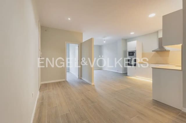 3 quarto Apartamento para arrendar em Russafa, Valência cidade - 2 200 € (Ref: 10167902)