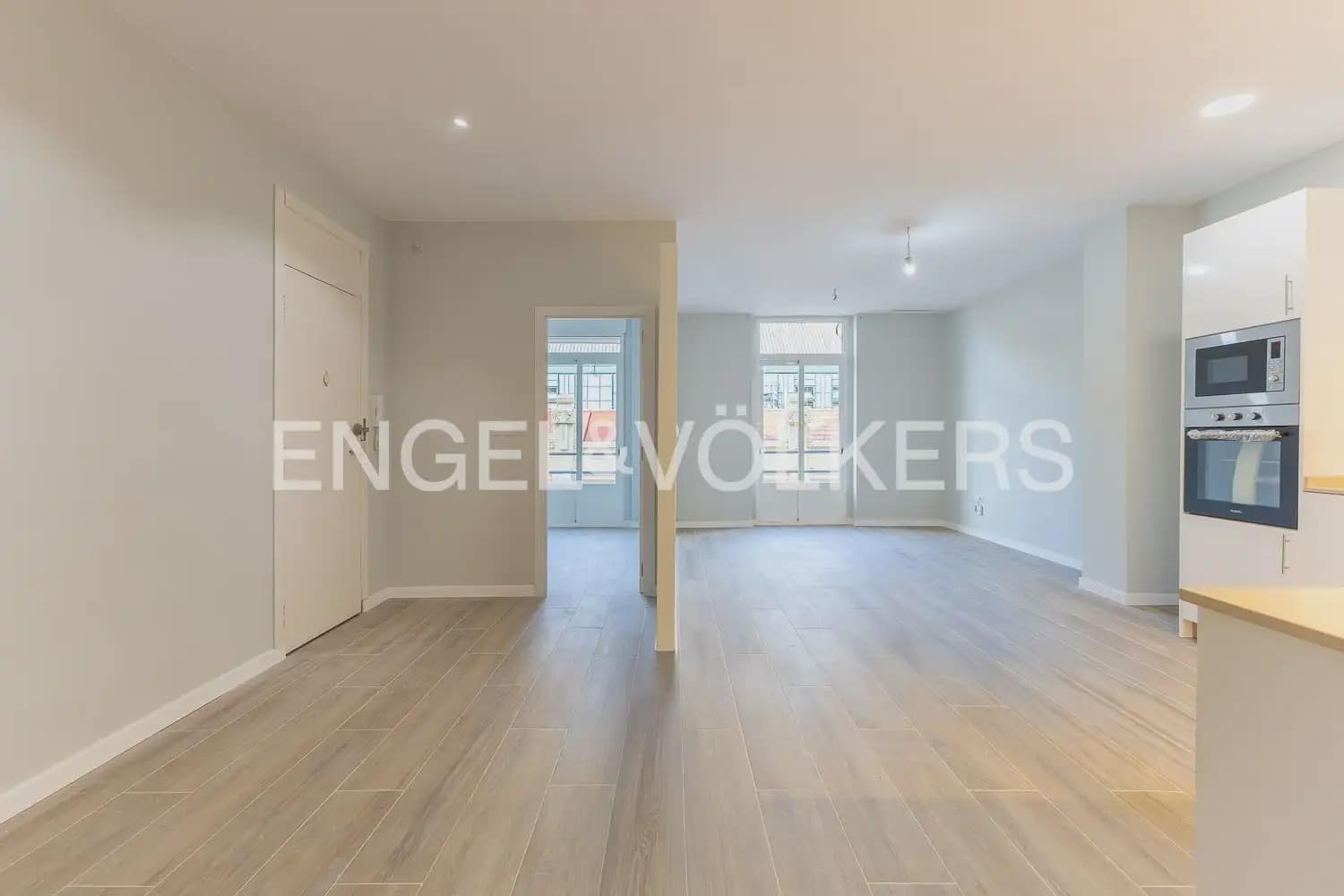 3 soverom Leilighet til leie i Valencia by - € 2 200 (Ref: 10167902)