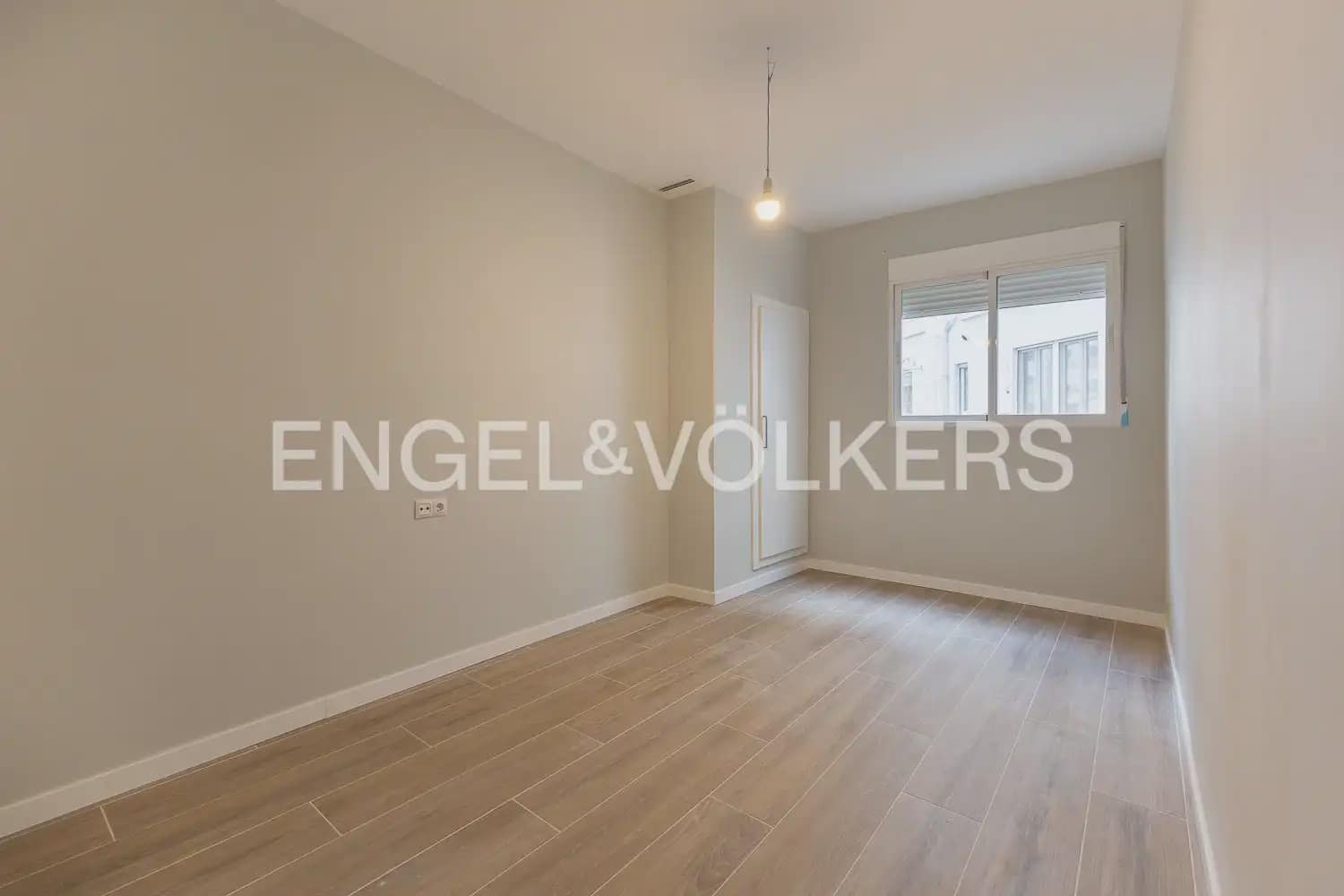 3 soverom Leilighet til leie i Valencia by - € 2 200 (Ref: 10167902)