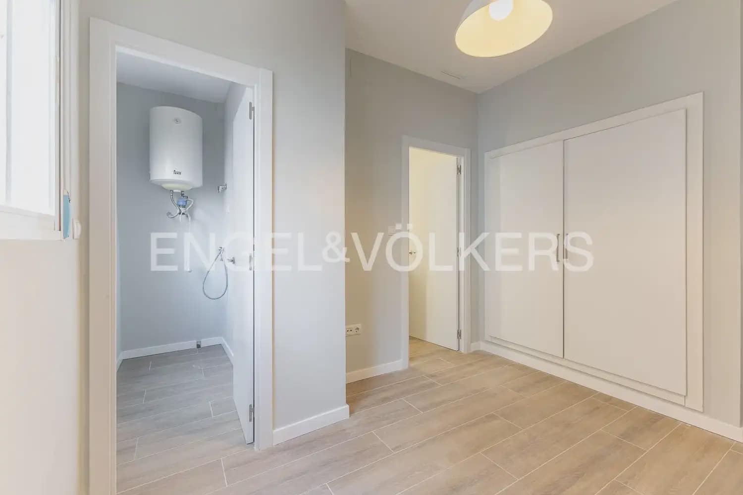3 soverom Leilighet til leie i Valencia by - € 2 200 (Ref: 10167902)