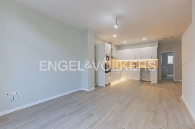 3 quarto Apartamento para arrendar em Russafa, Valência cidade - 2 200 € (Ref: 10167902)