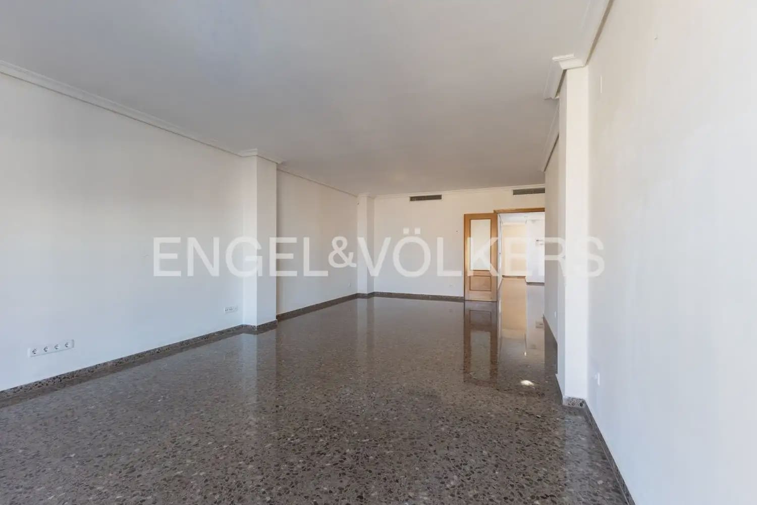 3 soverom Leilighet til salgs i Emperador med garasje - € 275 000 (Ref: 10167903)
