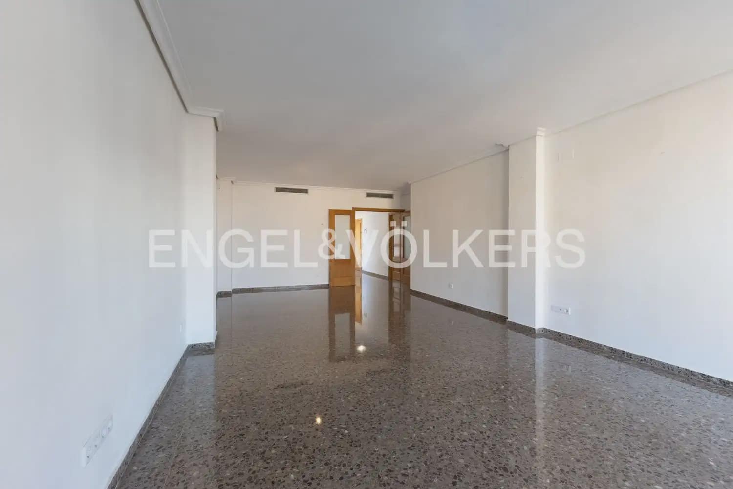 3 soverom Leilighet til salgs i Emperador med garasje - € 275 000 (Ref: 10167903)