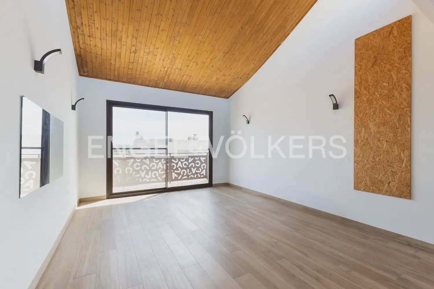 6 Zimmer Reihenhaus zu verkaufen in La Pobla de Vallbona mit Pool Garage - 925.000 € (Ref: 10167904)