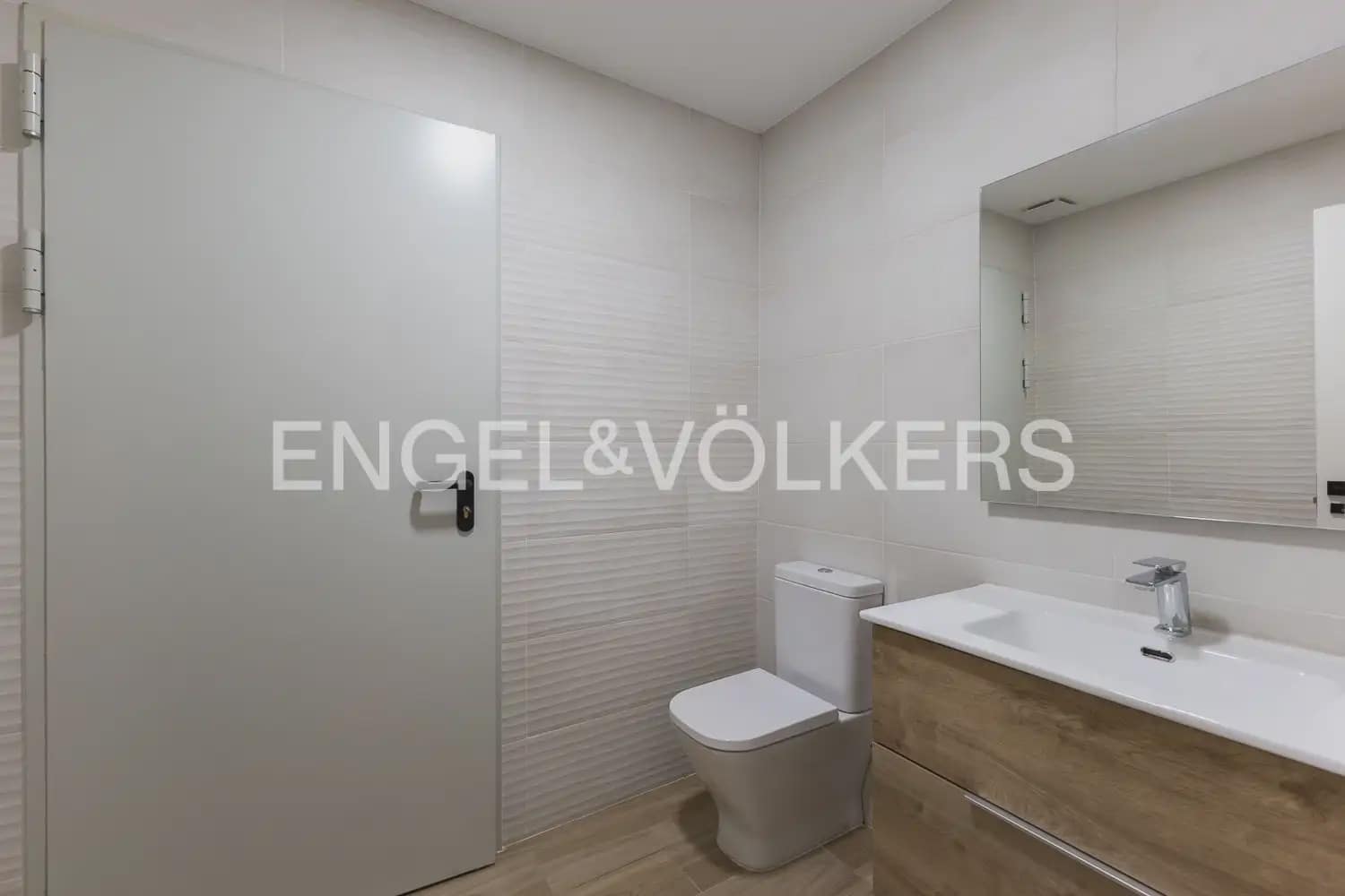6 Zimmer Reihenhaus zu verkaufen in La Pobla de Vallbona mit Pool Garage - 925.000 € (Ref: 10167904)