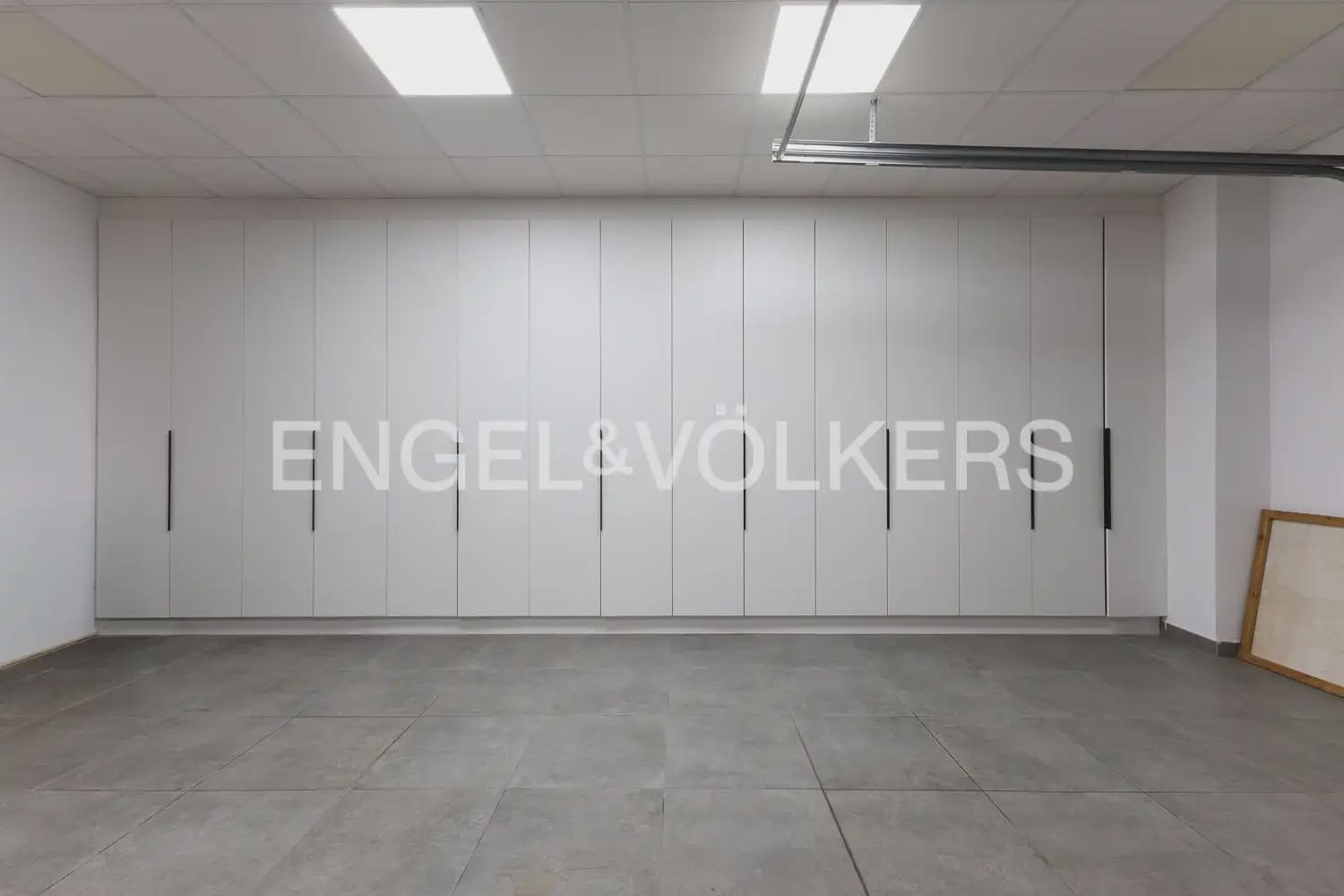 6 Zimmer Reihenhaus zu verkaufen in La Pobla de Vallbona mit Pool Garage - 925.000 € (Ref: 10167904)