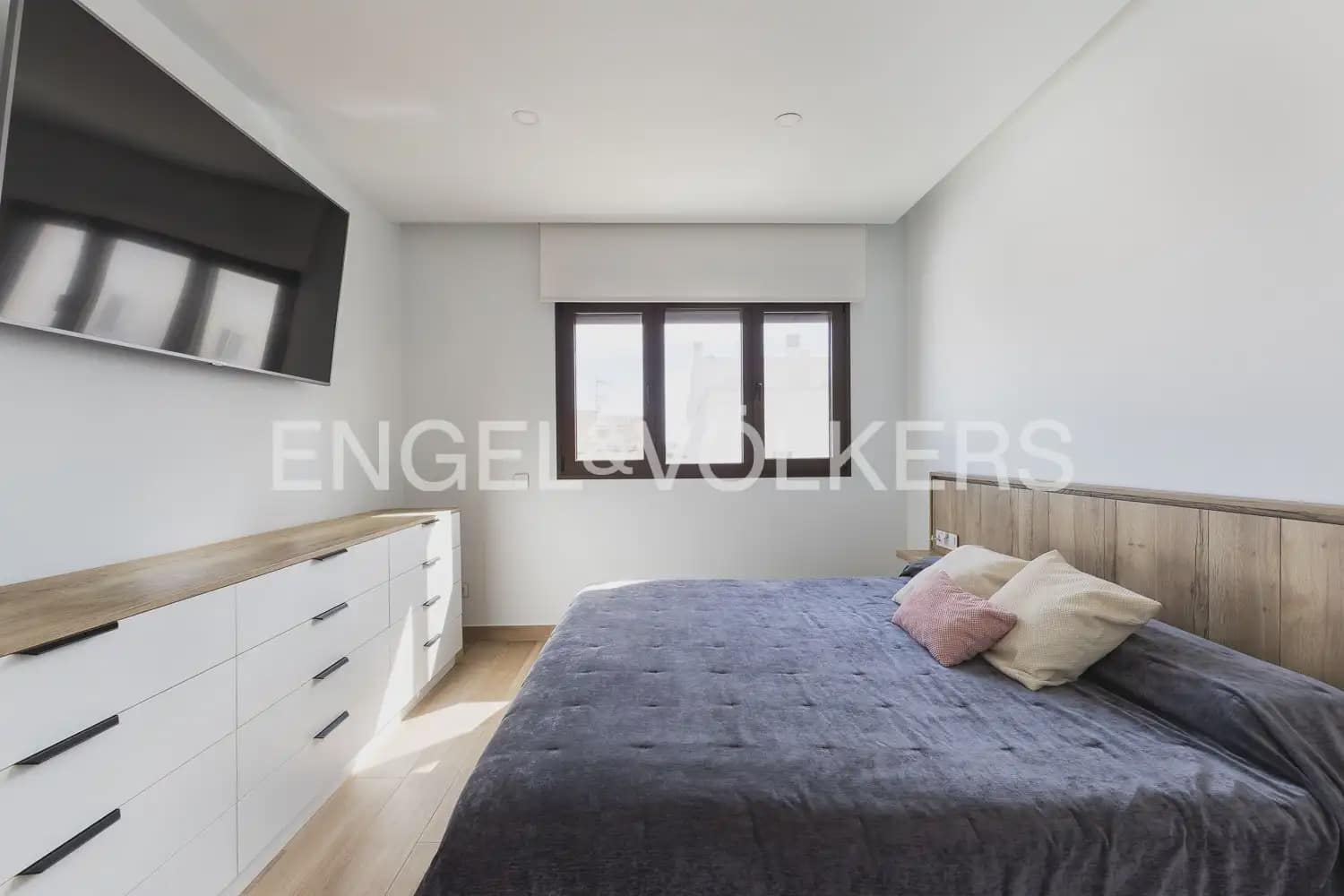 6 Zimmer Reihenhaus zu verkaufen in La Pobla de Vallbona mit Pool Garage - 925.000 € (Ref: 10167904)