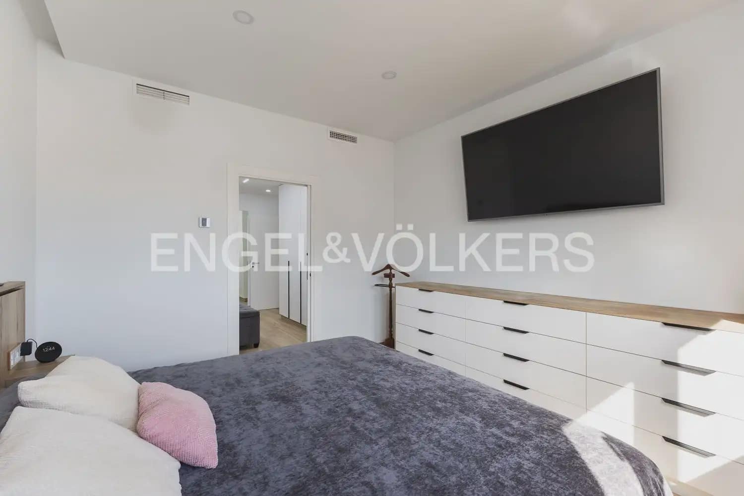 6 Zimmer Reihenhaus zu verkaufen in La Pobla de Vallbona mit Pool Garage - 925.000 € (Ref: 10167904)