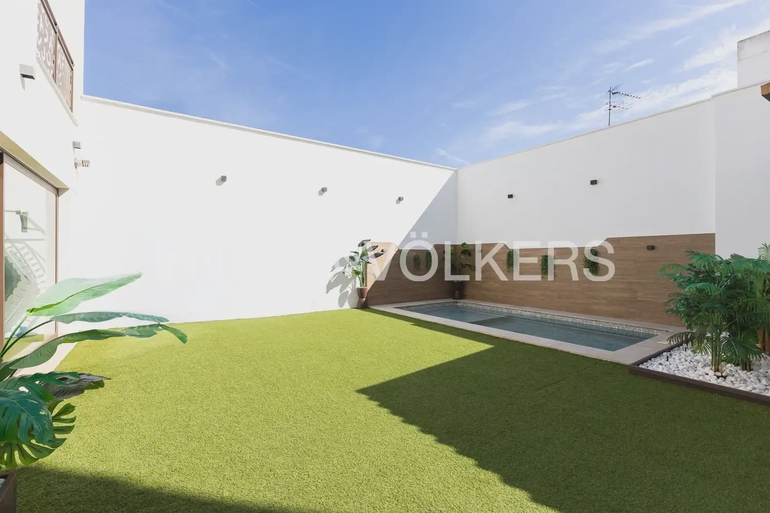 6 Zimmer Reihenhaus zu verkaufen in La Pobla de Vallbona mit Pool Garage - 925.000 € (Ref: 10167904)
