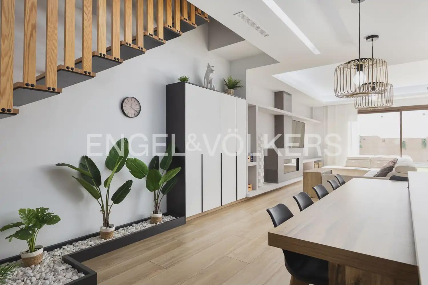6 Zimmer Reihenhaus zu verkaufen in La Pobla de Vallbona mit Pool Garage - 925.000 € (Ref: 10167904)