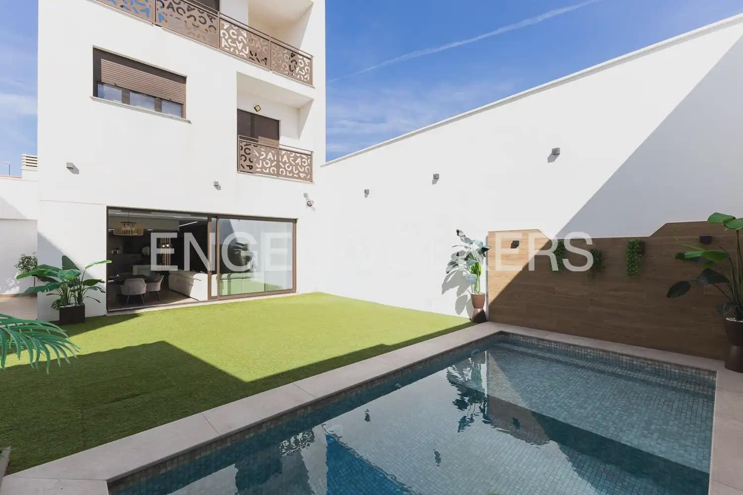 6 Zimmer Reihenhaus zu verkaufen in La Pobla de Vallbona mit Pool Garage - 925.000 € (Ref: 10167904)