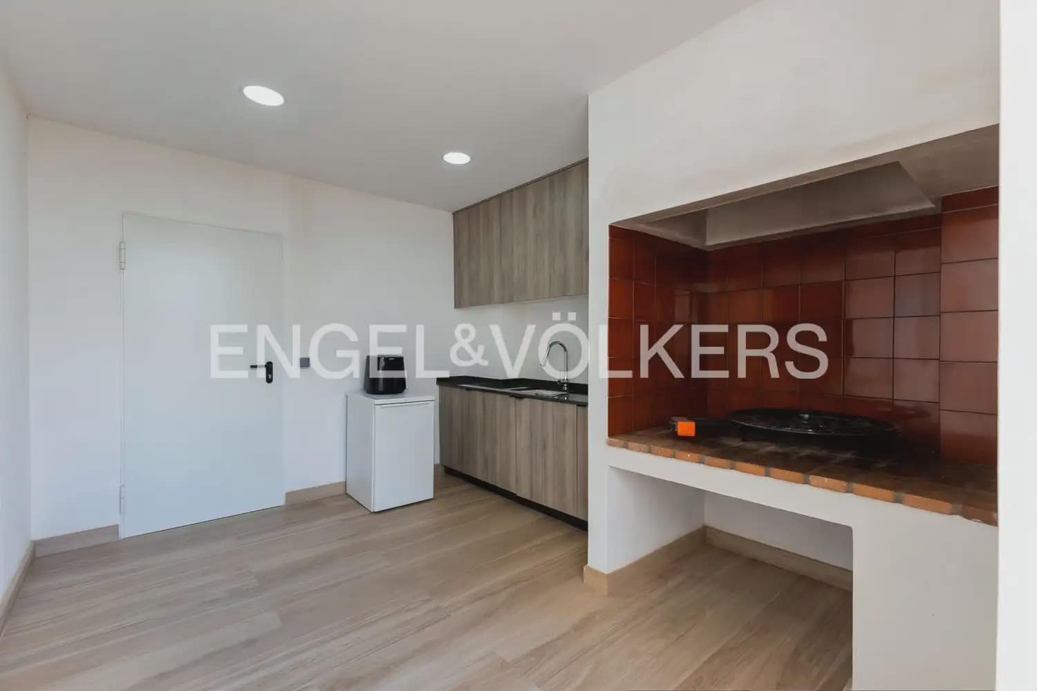 6 Zimmer Reihenhaus zu verkaufen in La Pobla de Vallbona mit Pool Garage - 925.000 € (Ref: 10167904)