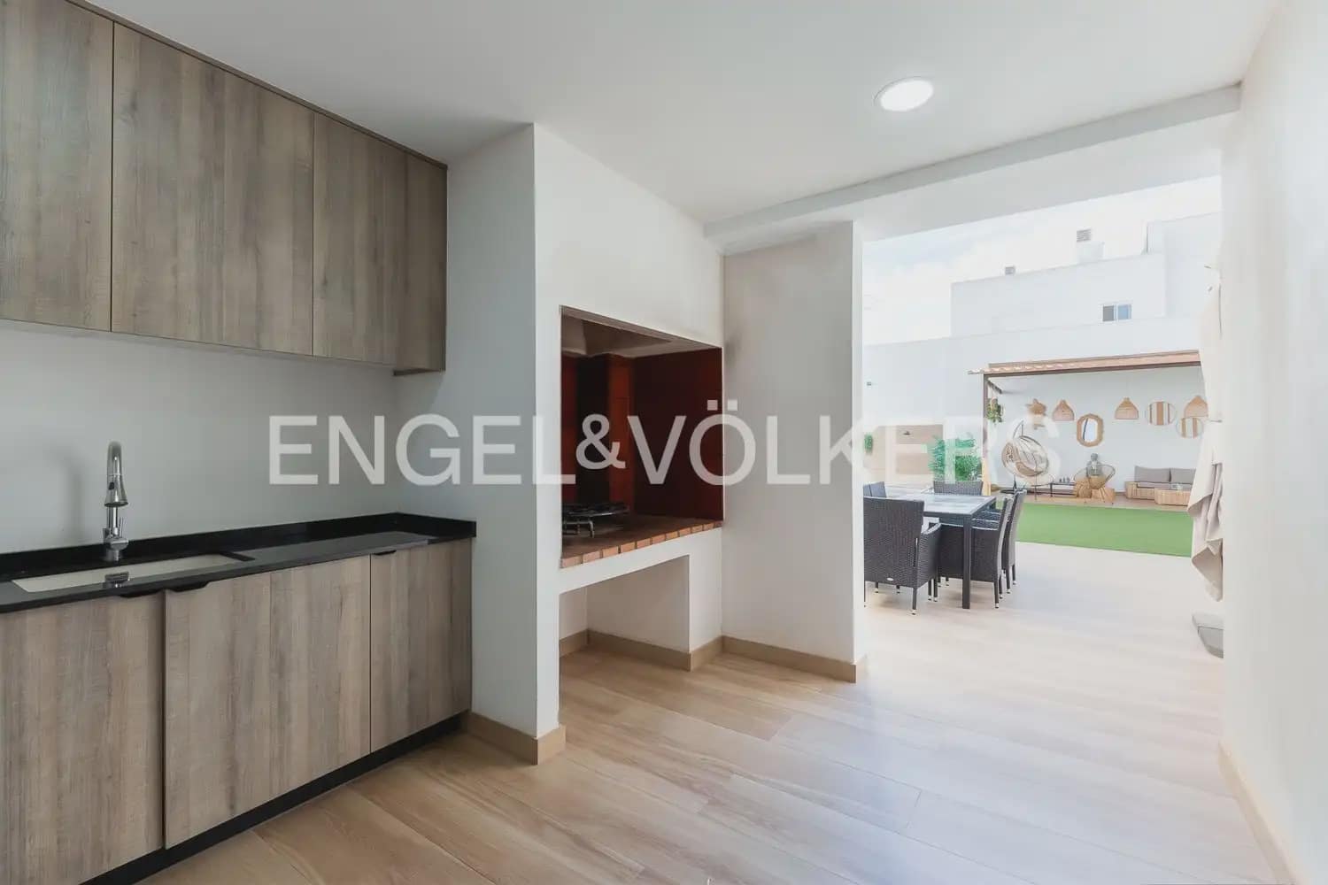 6 Zimmer Reihenhaus zu verkaufen in La Pobla de Vallbona mit Pool Garage - 925.000 € (Ref: 10167904)