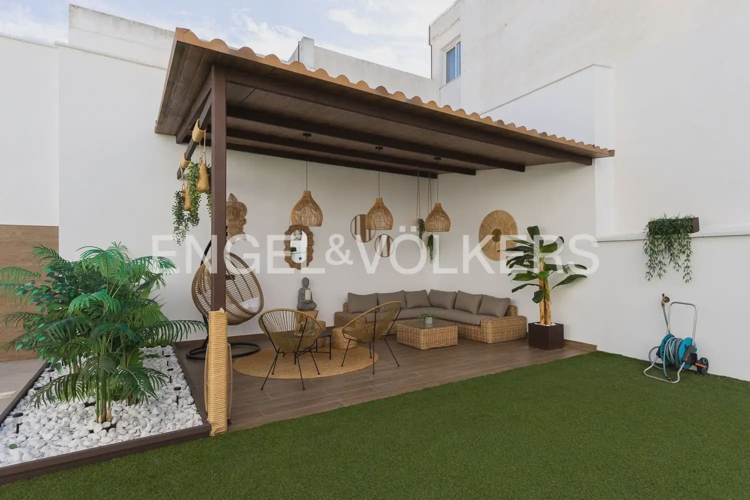 6 Zimmer Reihenhaus zu verkaufen in La Pobla de Vallbona mit Pool Garage - 925.000 € (Ref: 10167904)