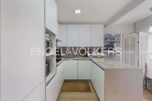Piso de 2 habitaciones en Jaume Roig, València ciudad en venta con garaje - 420.000 € (Ref: 10168783)