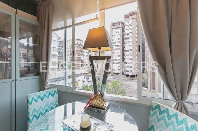 Piso de 2 habitaciones en Jaume Roig, València ciudad en venta con garaje - 420.000 € (Ref: 10168783)