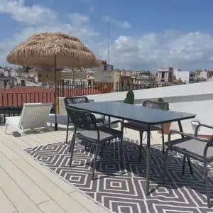 2 bedroom Flat for rent in Valencia city - € 2,400 (Ref: 10170425)