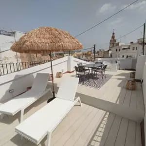 2 bedroom Flat for rent in Valencia city - € 2,400 (Ref: 10170425)