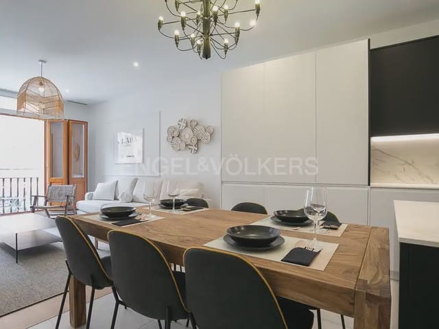2 soverom Leilighet til leie i El Mercat, Valencia by - € 2 400 (Ref: 10170425)