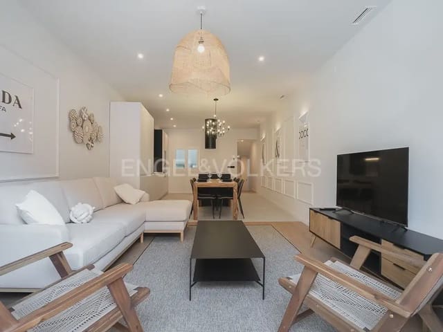 2 soverom Leilighet til leie i El Mercat, Valencia by - € 2 400 (Ref: 10170425)