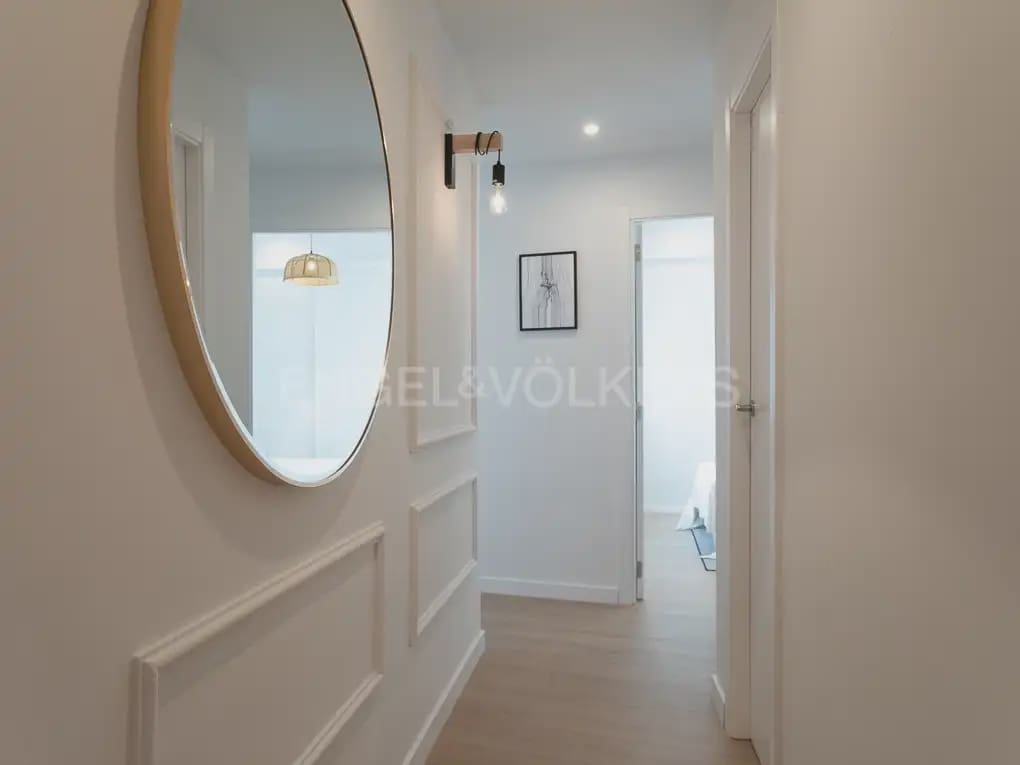 2 bedroom Flat for rent in Valencia city - € 2,400 (Ref: 10170425)