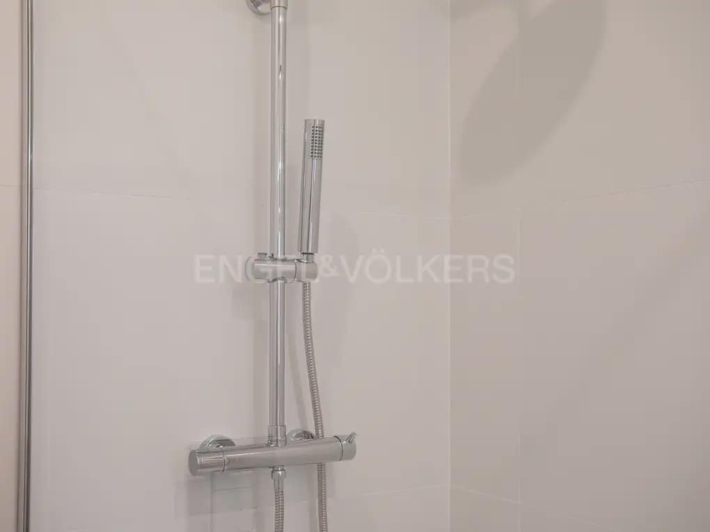 2 bedroom Flat for rent in Valencia city - € 2,400 (Ref: 10170425)