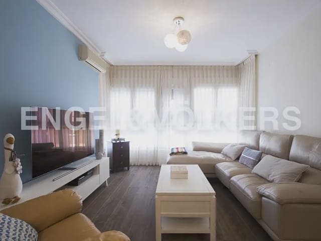 4 camera da letto Appartamento da affittare in Moncada con garage - 1.600 € (Rif: 10170426)
