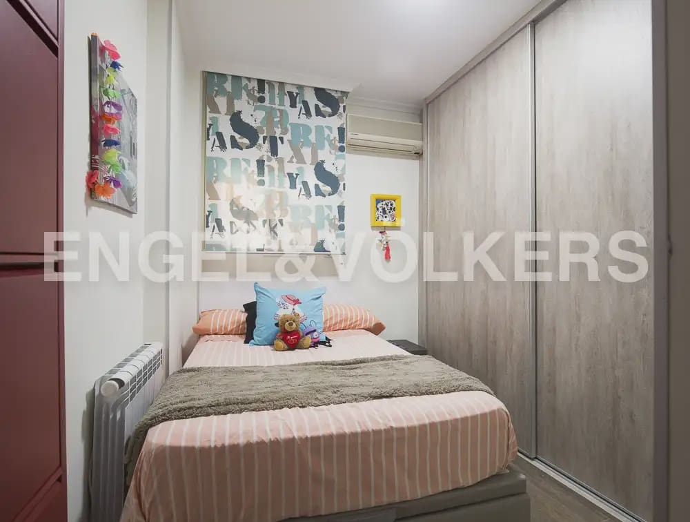 4 bedroom Flat for rent in Moncada with garage - € 1,600 (Ref: 10170426)