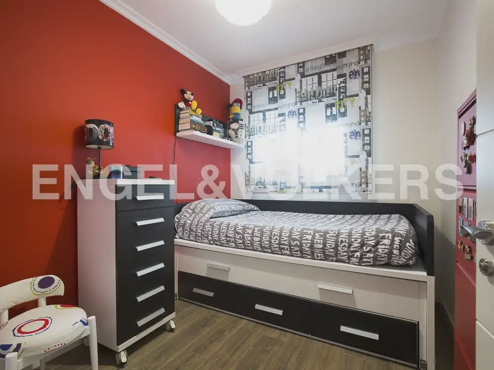 4 bedroom Flat for rent in Moncada with garage - € 1,600 (Ref: 10170426)