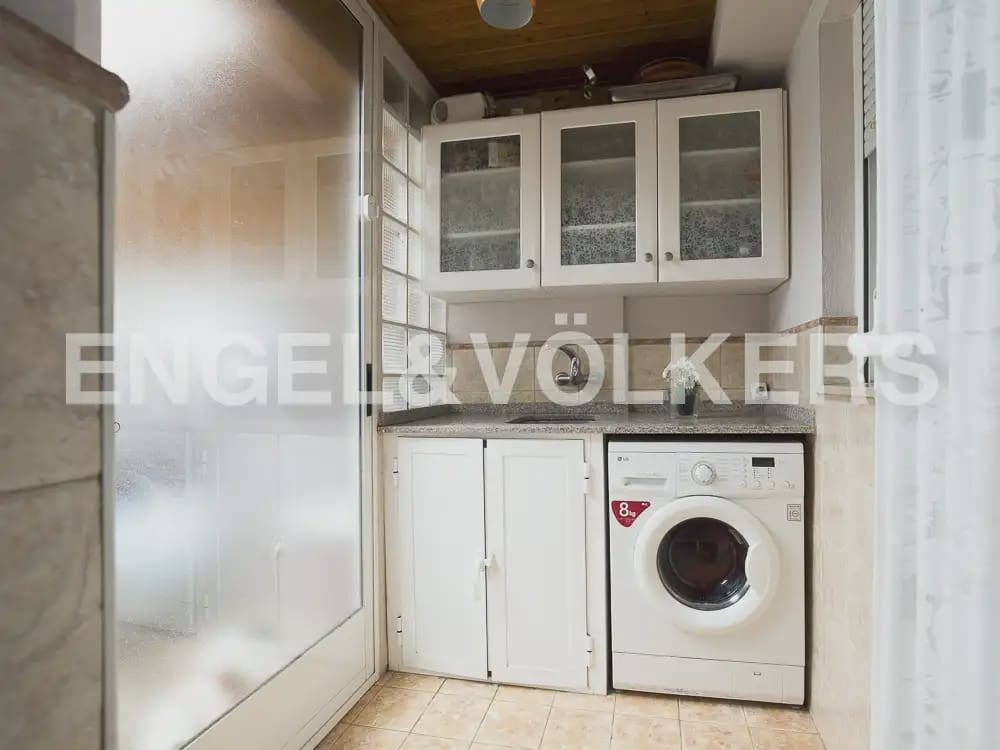 4 bedroom Flat for rent in Moncada with garage - € 1,600 (Ref: 10170426)