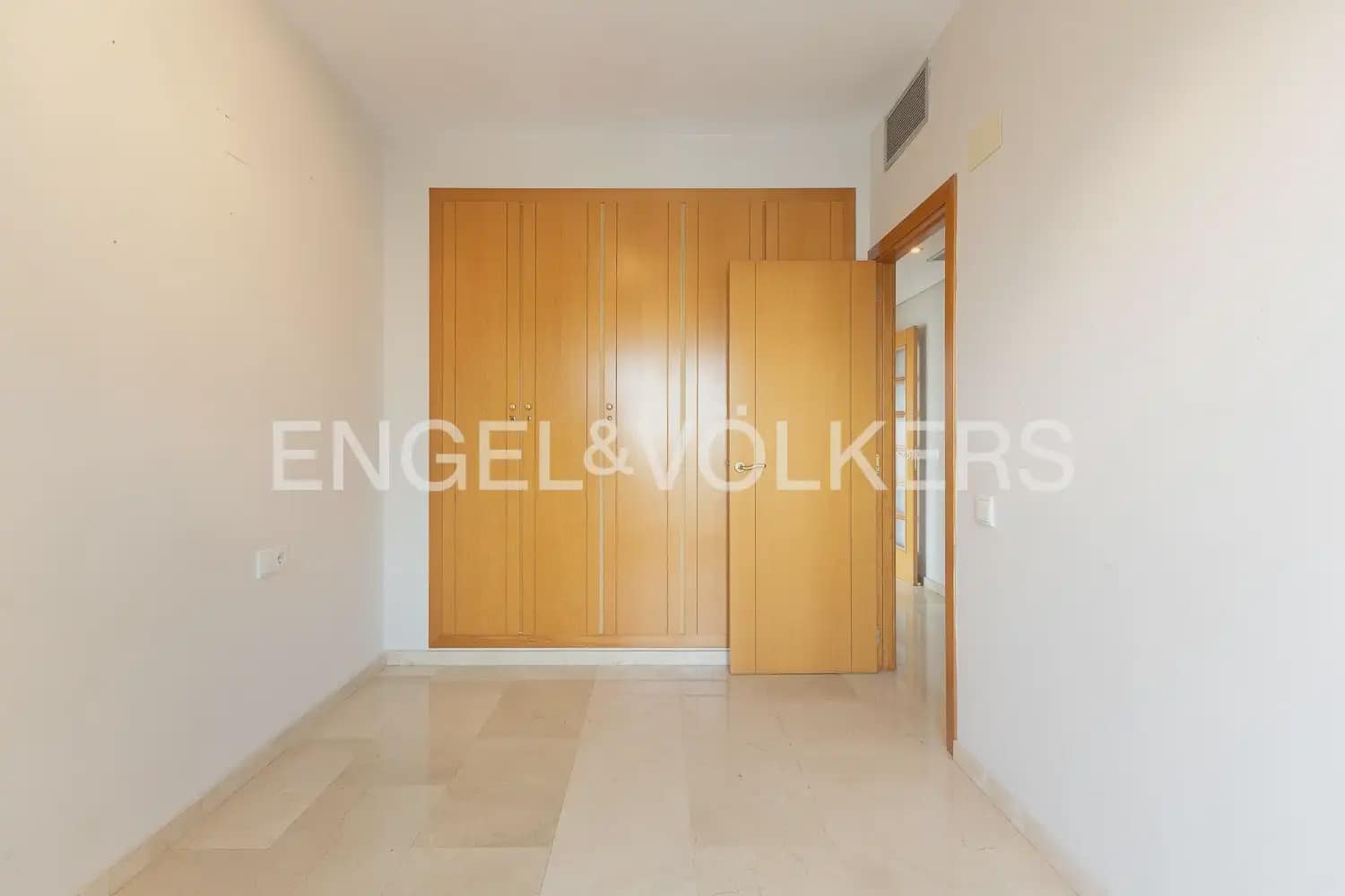 3 soveværelse Lejlighed til salg i Valencia by med swimmingpool garage - € 680.000 (Ref: 10170427)